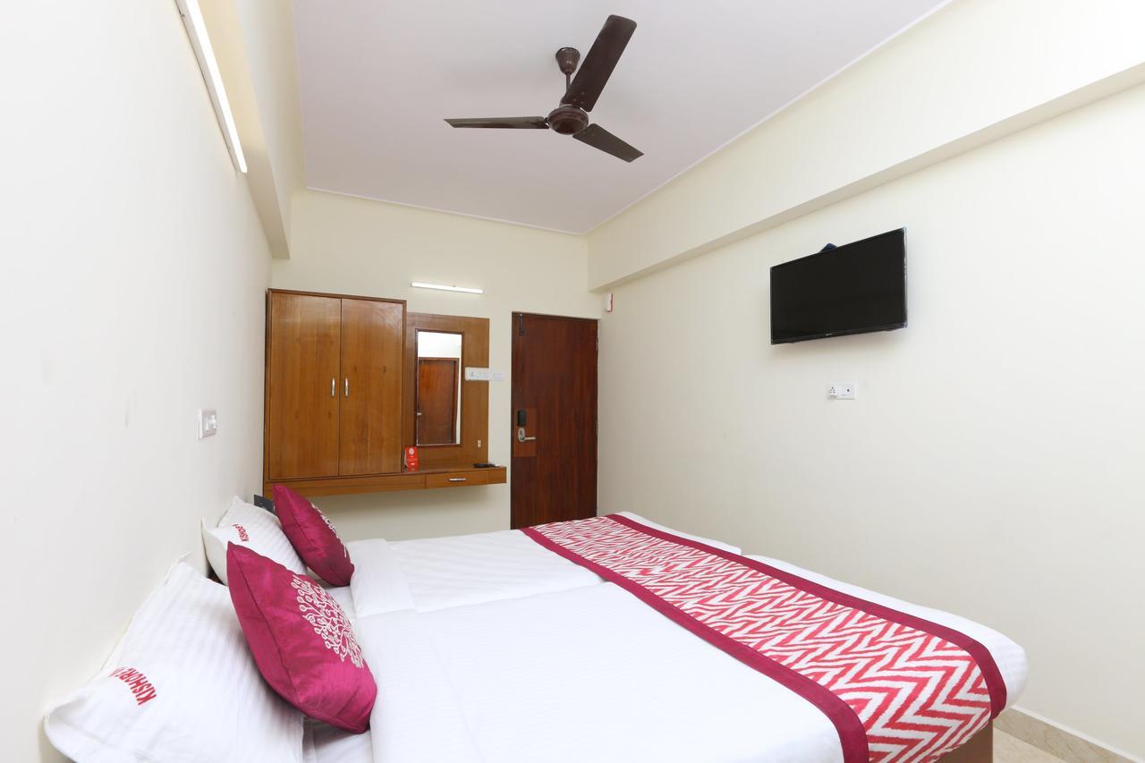 Oyo 11433 Kishore Inn Chennai Ngoại thất bức ảnh